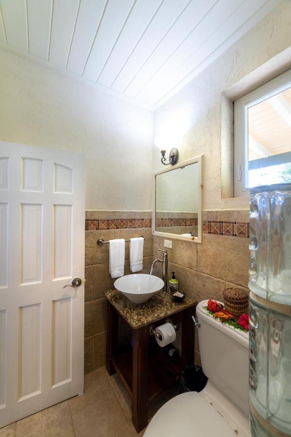 Rosalie Bay Eco Resort & Spa Екстер'єр фото